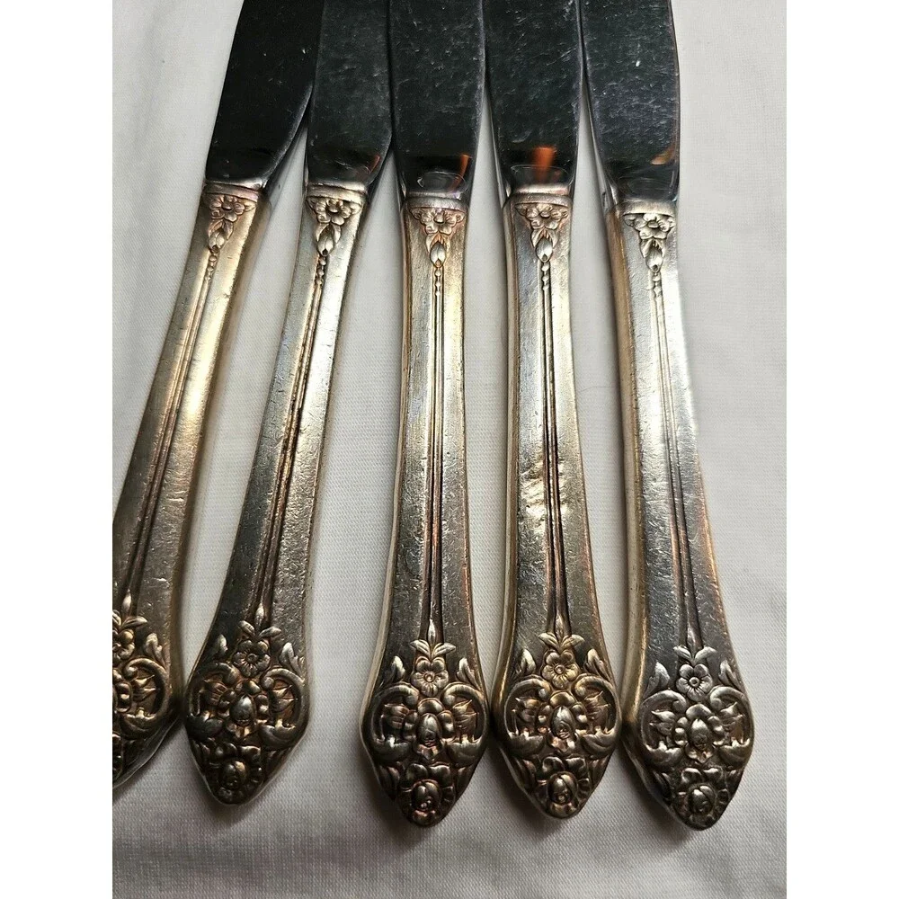Oneida PLANTATION Silver Plate Dinner Knives 1881 Rogers Silverware 1948 Set